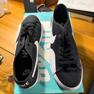 MUST GO! NEW - NIKE SB BLZR COURT - MENS 8 - WOMENS 9.5 - BLACK - NIKE SB BLZR